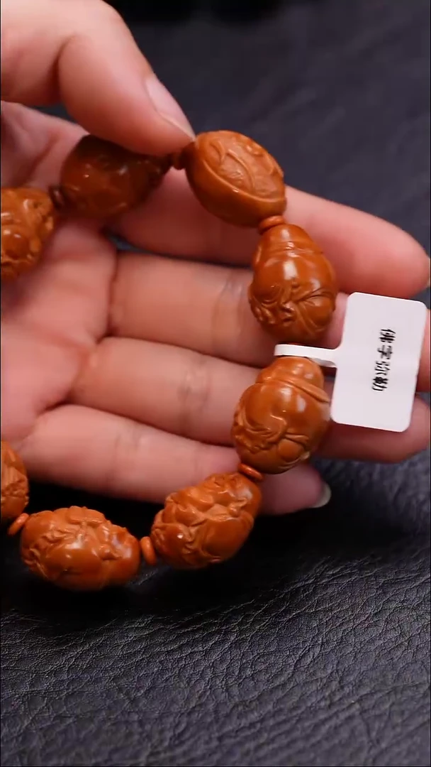 【闪购商品】橄榄核吊坠橄榄核