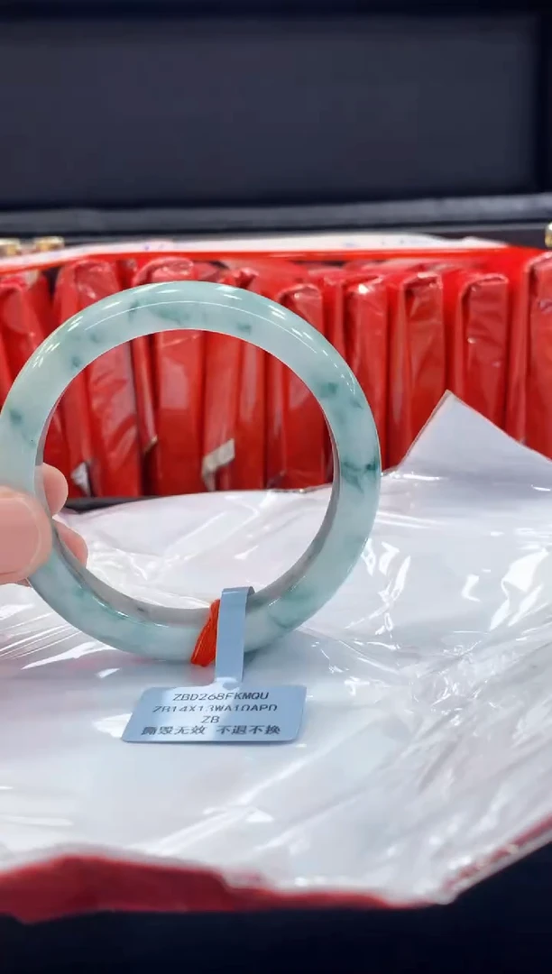 未镶嵌手镯翡翠翡翠手镯