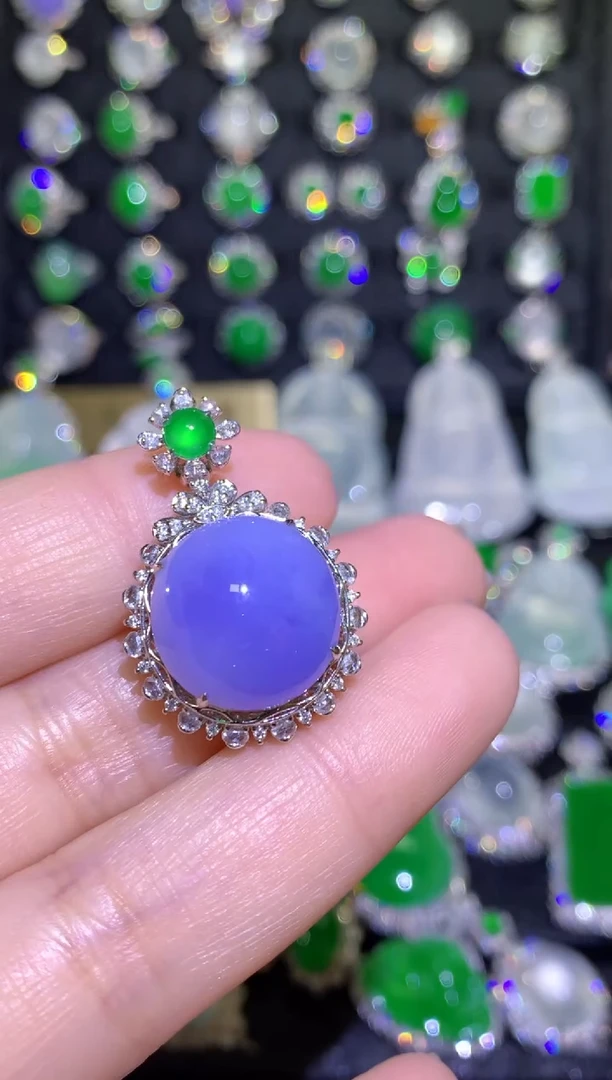 【闪购商品】翡翠颈饰18K金镶嵌紫罗兰大蛋面