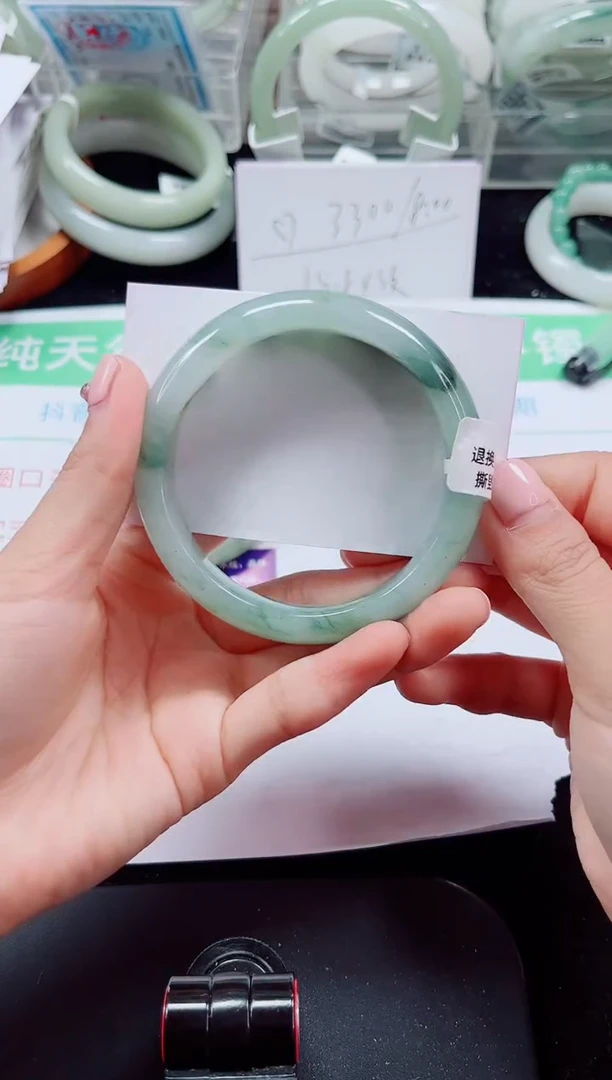 未镶嵌手镯石英质玉61-58/59