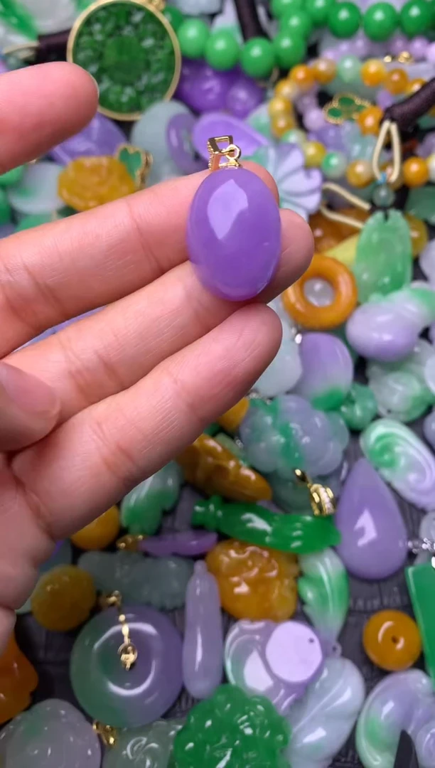 颈饰未镶嵌翡翠缅甸翡翠吊坠