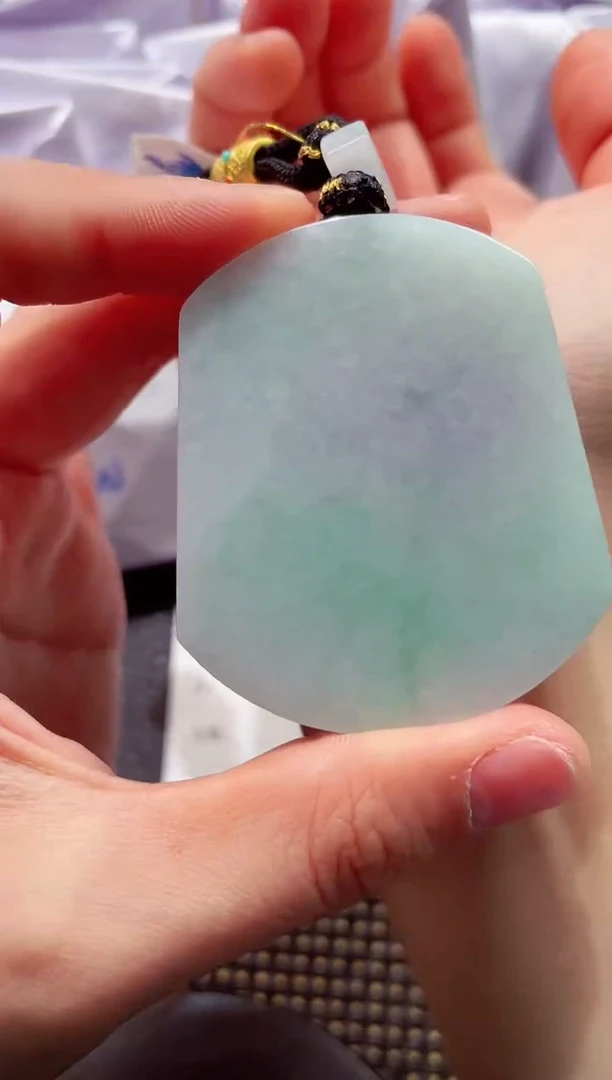 颈饰未镶嵌翡翠000111