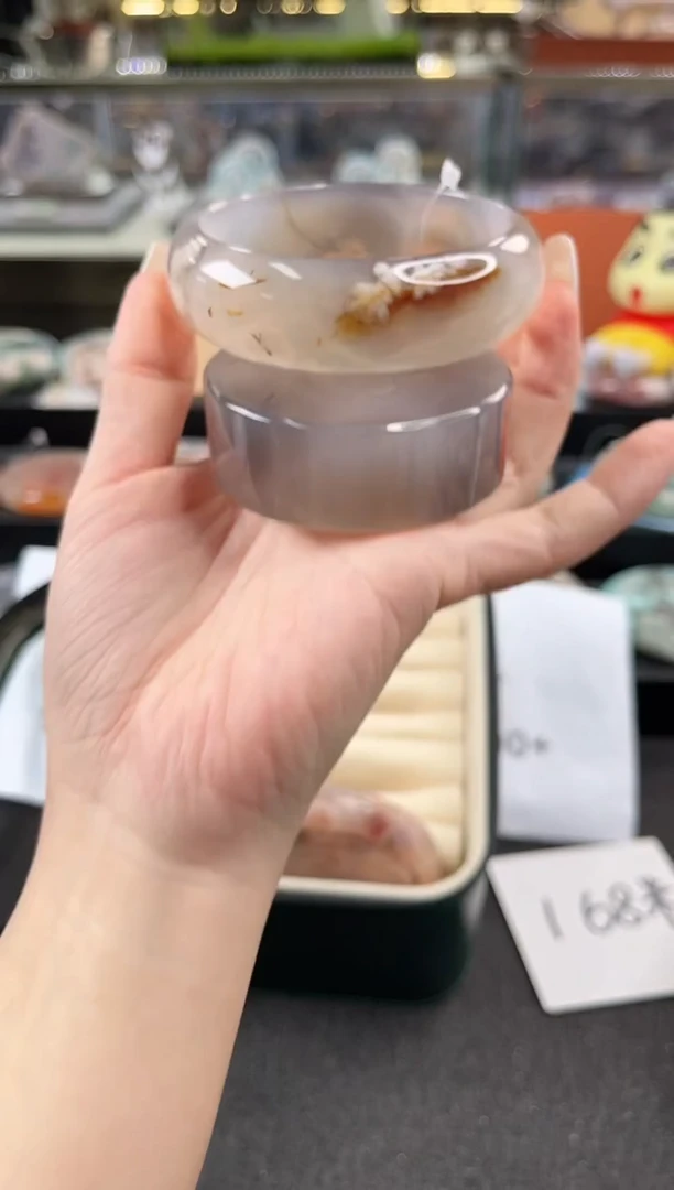 未镶嵌手镯石英质玉尘*丷圈口（赠品镯心）