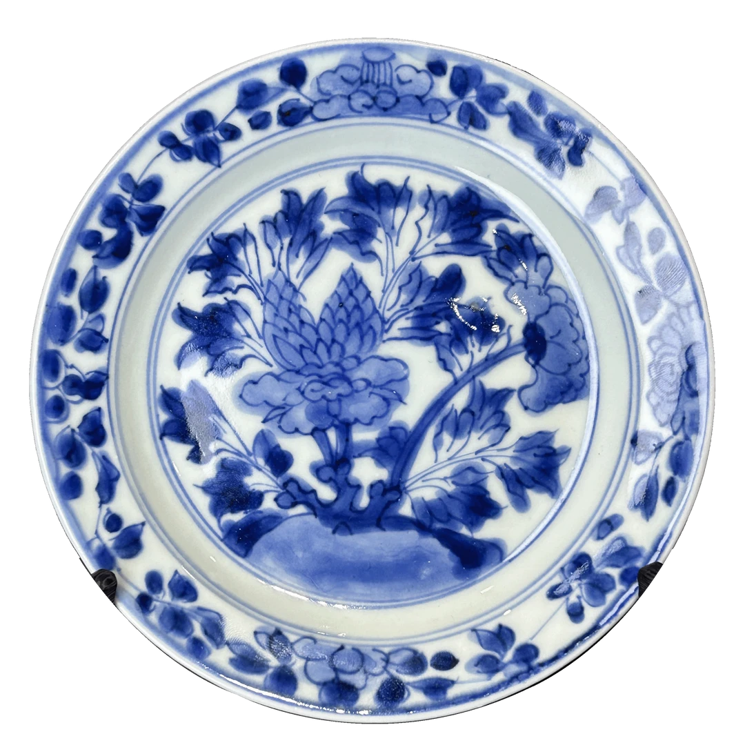 25018166x青花洞石牡丹纹盘