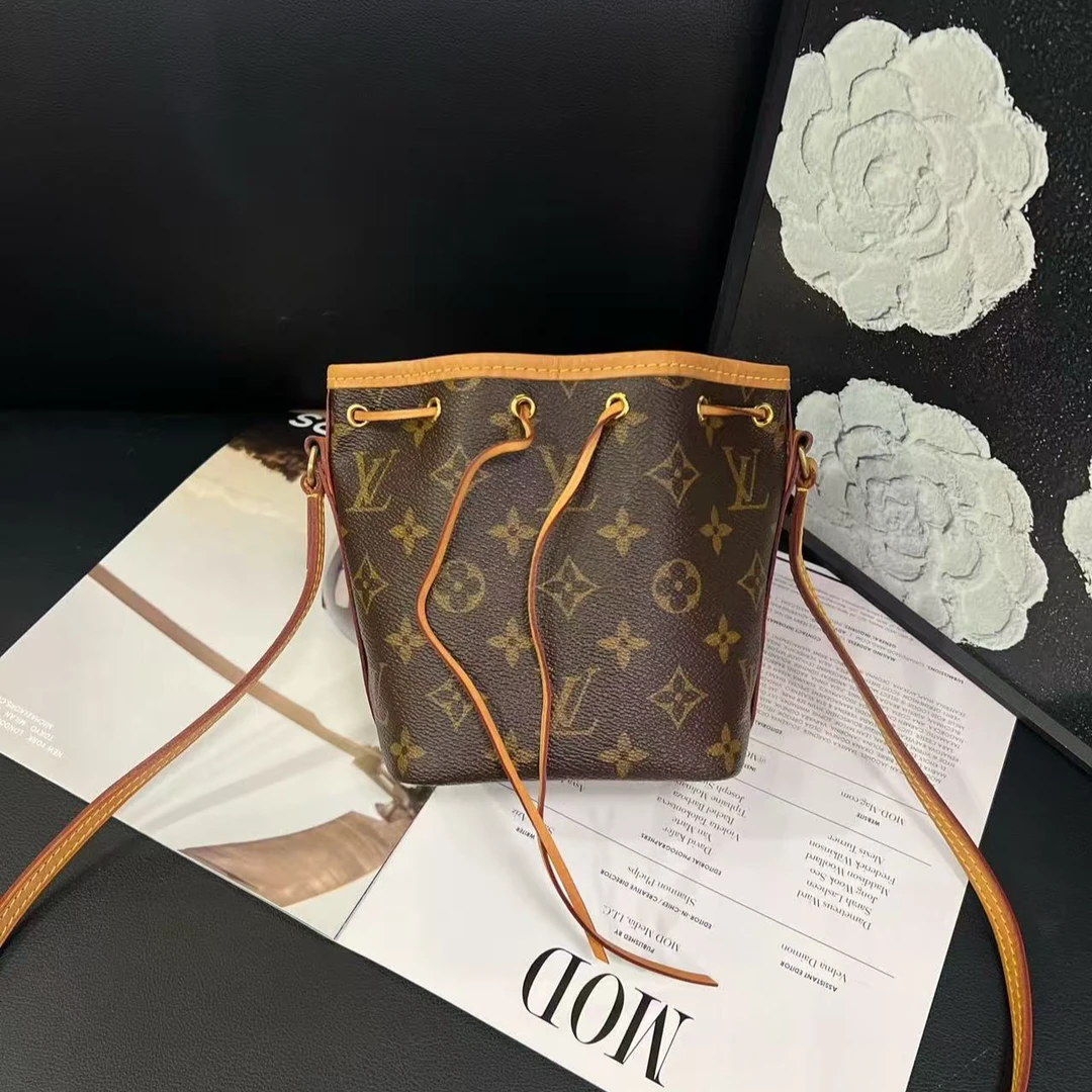 95新 LouisVuitton/路易威登 老花nano noe抽绳水桶19年B5688