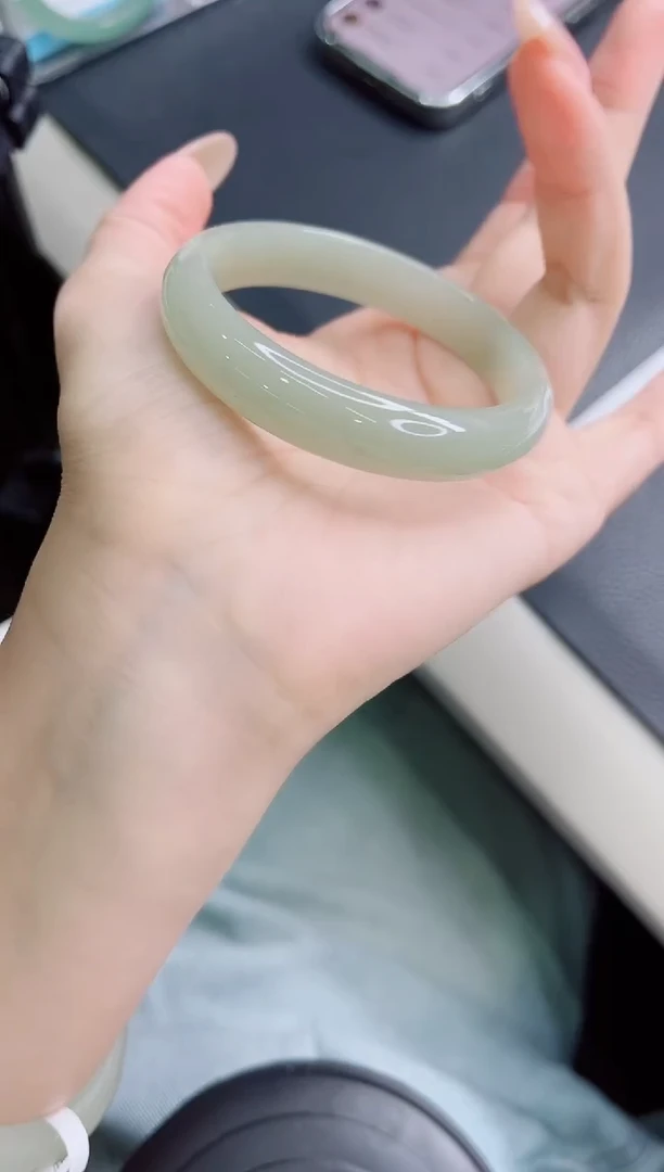 未镶嵌手镯石英质玉216-54