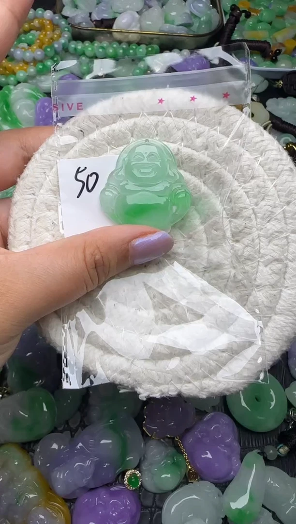颈饰未镶嵌翡翠缅甸翡翠吊坠