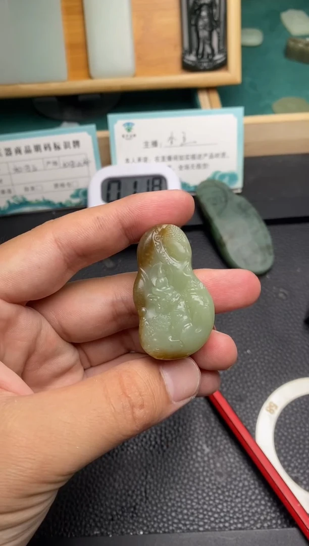 颈饰未镶嵌和田玉和田玉