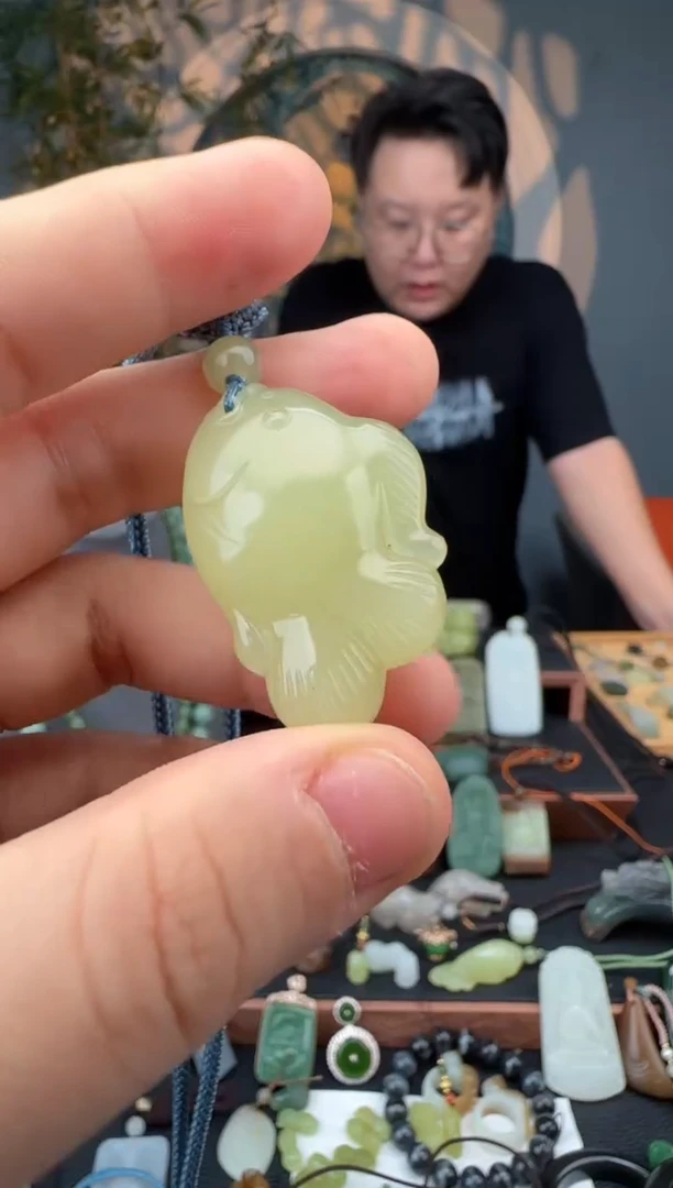 颈饰未镶嵌和田玉和田玉