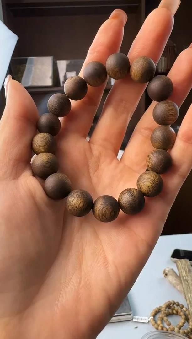手串沉香1.2保16克乌身圆叶沉浮圆珠多样性发一