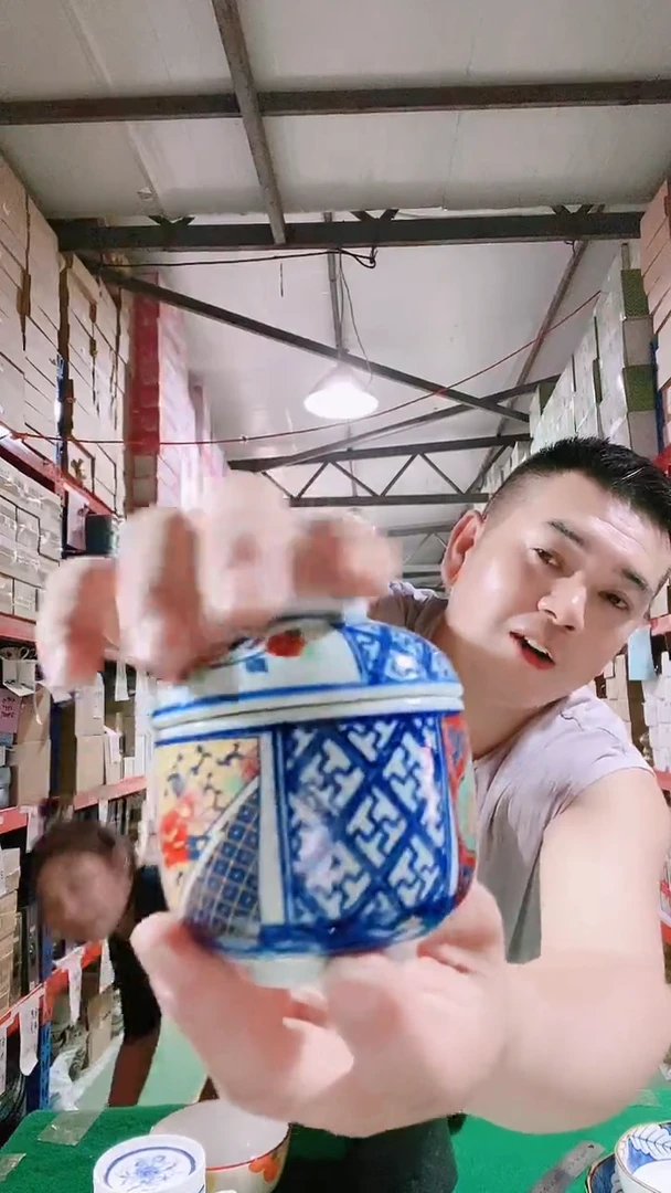 瓷片碗碟好物一件不留@@1