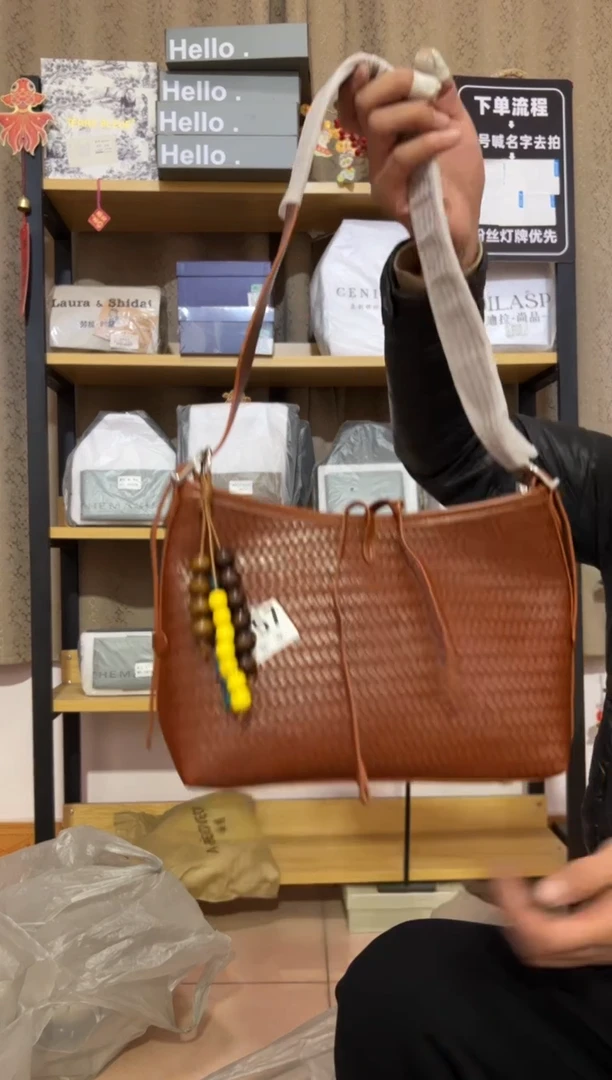 小牛剖层皮革老张家女包557