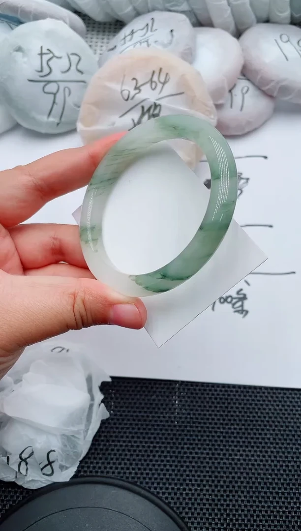 未镶嵌手镯石英质玉58-56-57