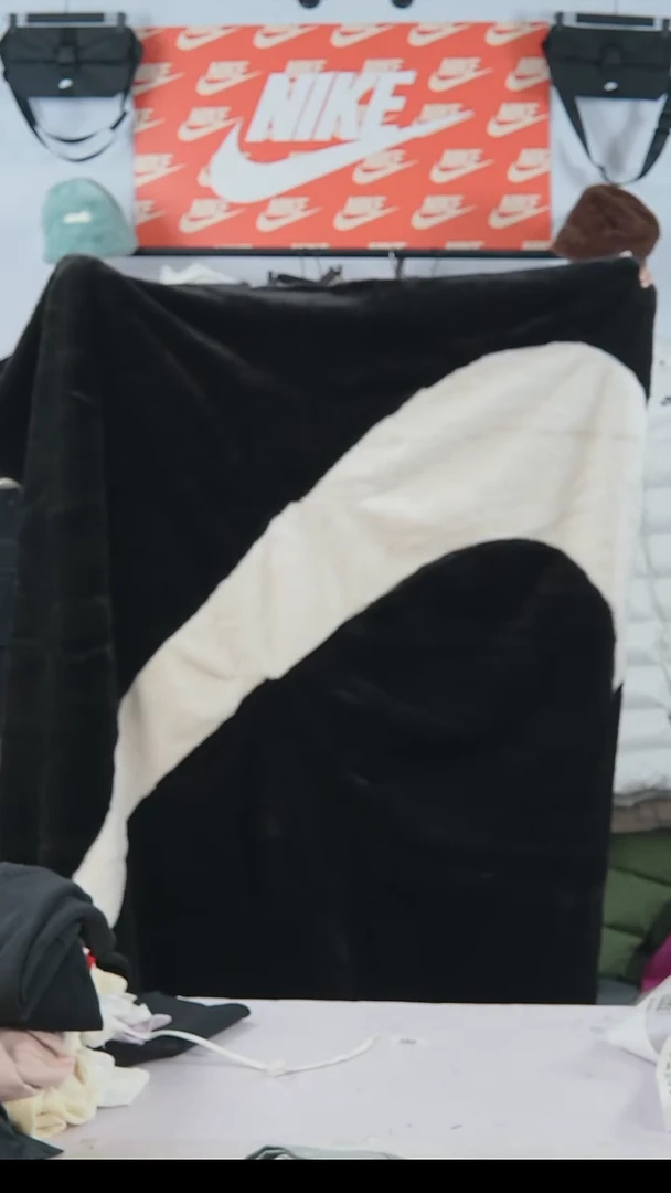 编码瑕疵修复过款直播间毛毯黑