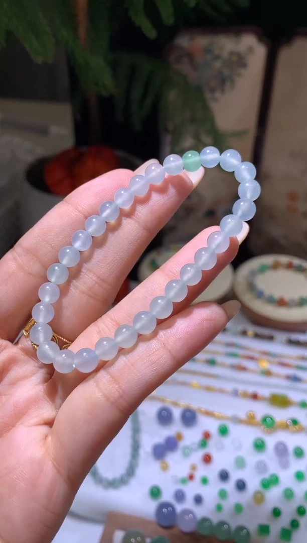 未镶嵌定制翡翠6.1卡手串