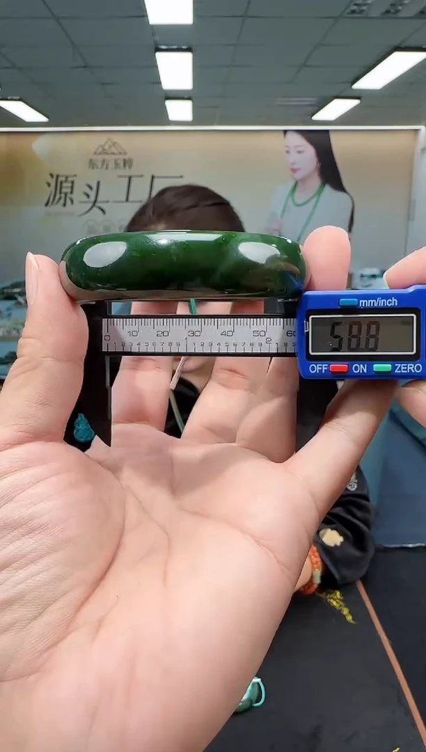 未镶嵌手镯和田玉多样性发货 拍一发一