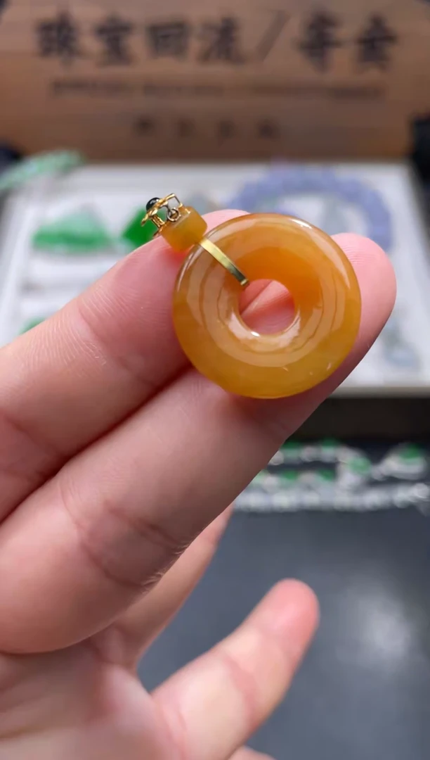 【闪购商品】翡翠颈饰18K金镶嵌30...........