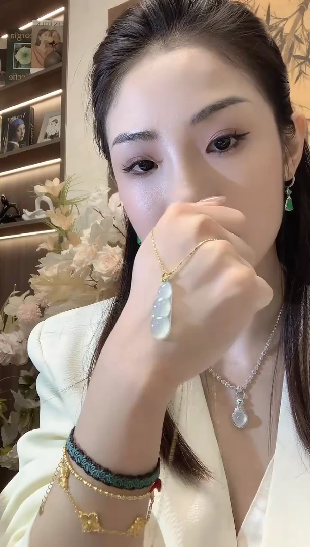 翡翠18K金镶嵌吊坠(不含链)A3多样性发货