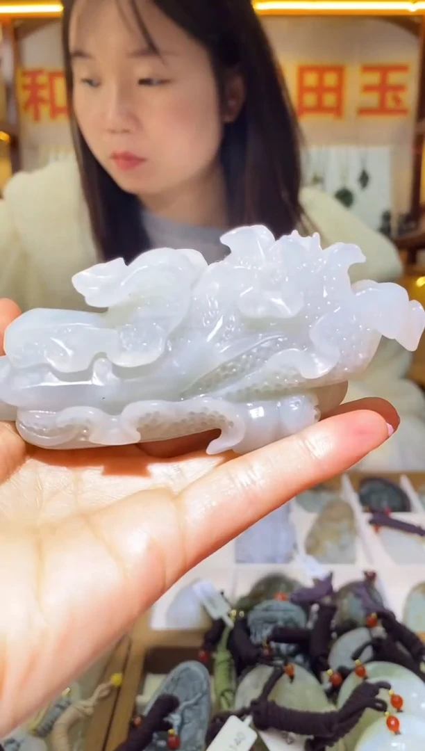 未镶嵌和田玉把件1