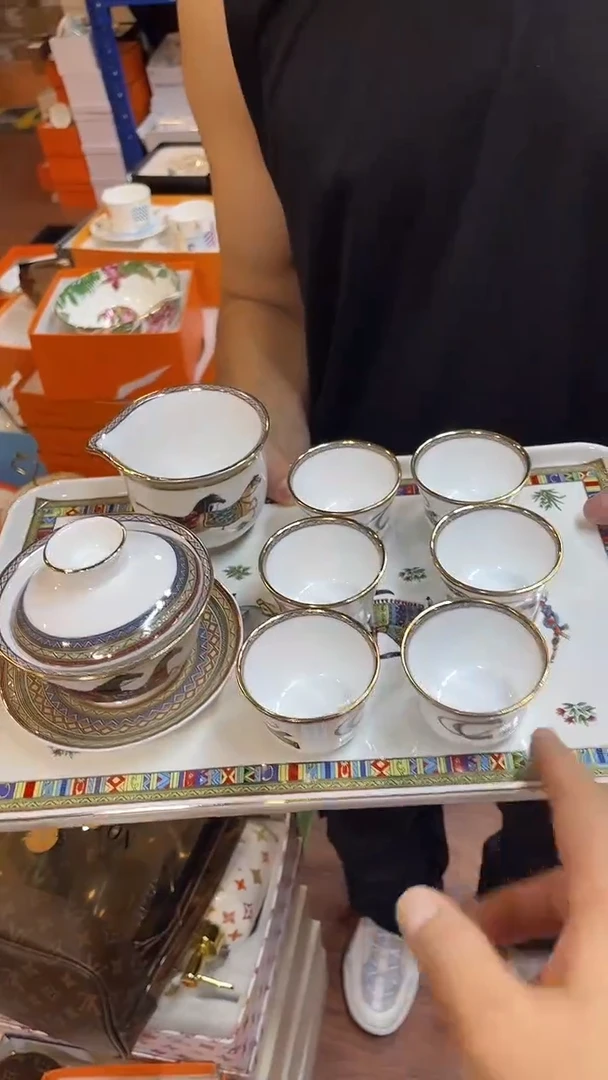 杯鸿辉家品牌瓷器，京东包邮！