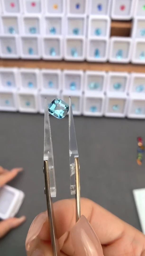 未镶嵌裸石定制海蓝宝石1.71ct 圣玛 03095