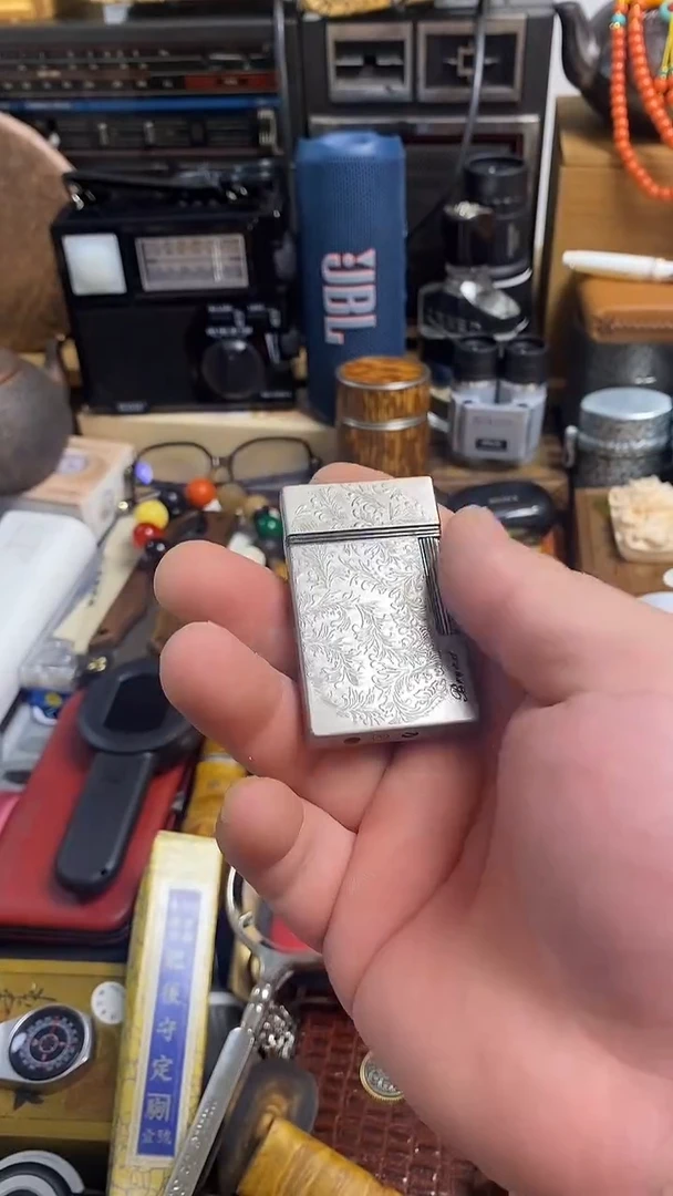 瓷片闪购 商品    如图所示