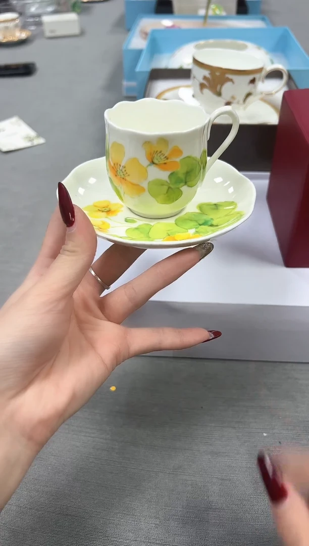 【闪购商品】瓷片新号开播不计成本欢迎点菜！