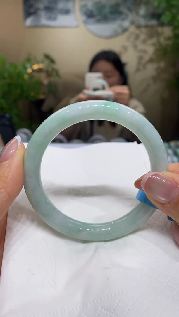 【闪购商品】翡翠手镯未镶嵌翡翠