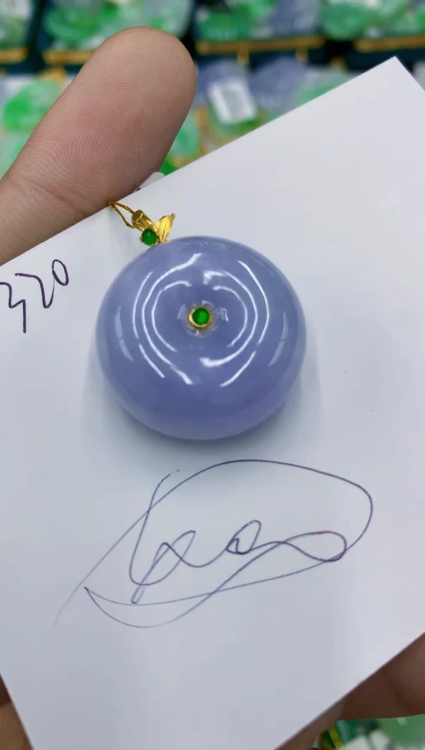 翡翠18K金镶嵌颈饰1111111111