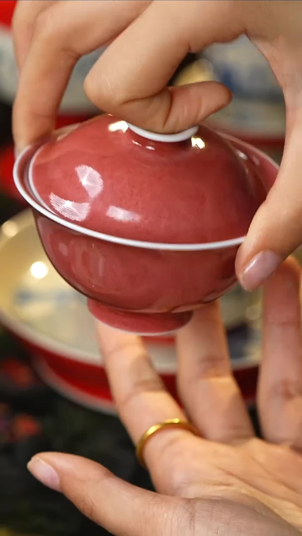 景德镇高温纯手工手绘豇豆红宝宝盖碗