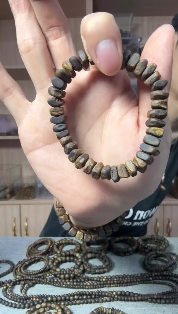 沉香手串09沉水碎银子单圈10克+ 多样性发其一