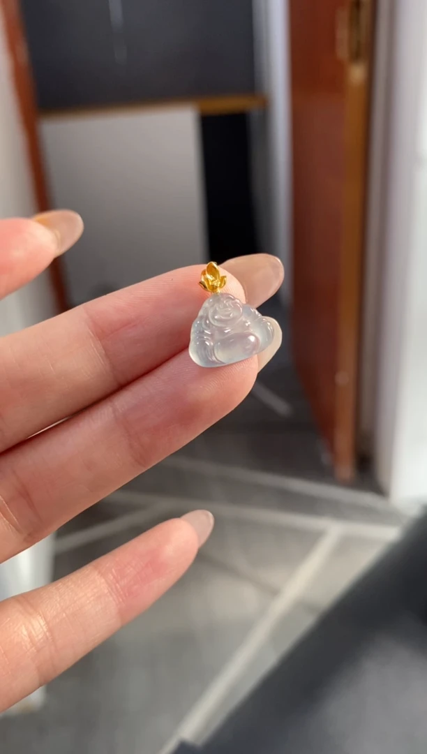 18K金镶嵌戒指翡翠吊坠