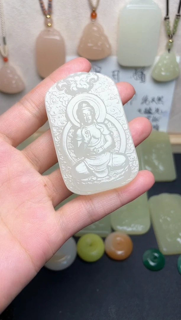 布ᰔ****࿐新疆天然昆仑牌