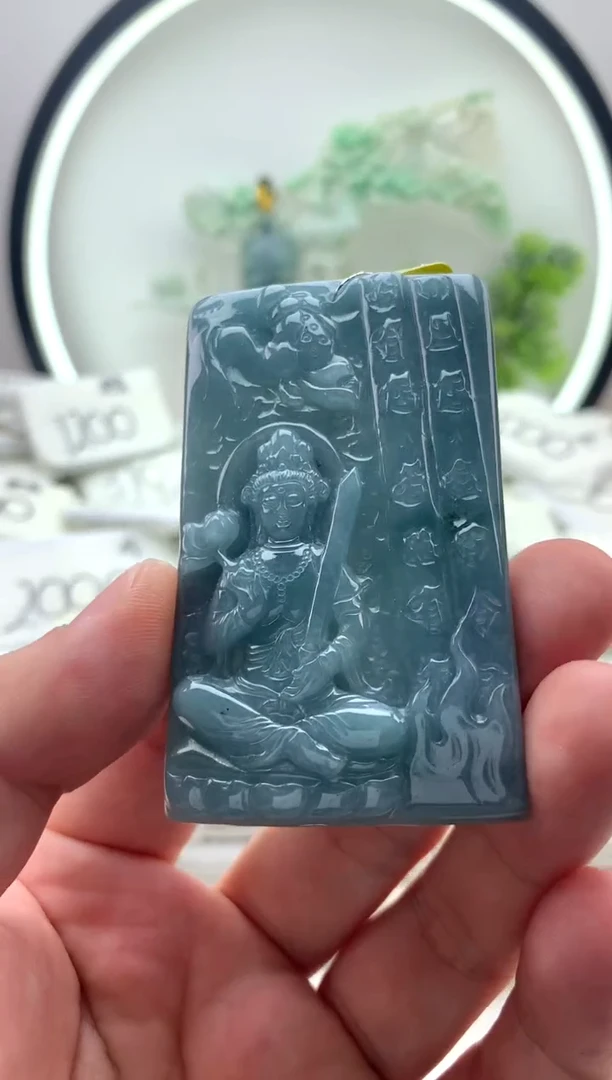 翡翠未镶嵌颈饰虚空藏属牛属虎