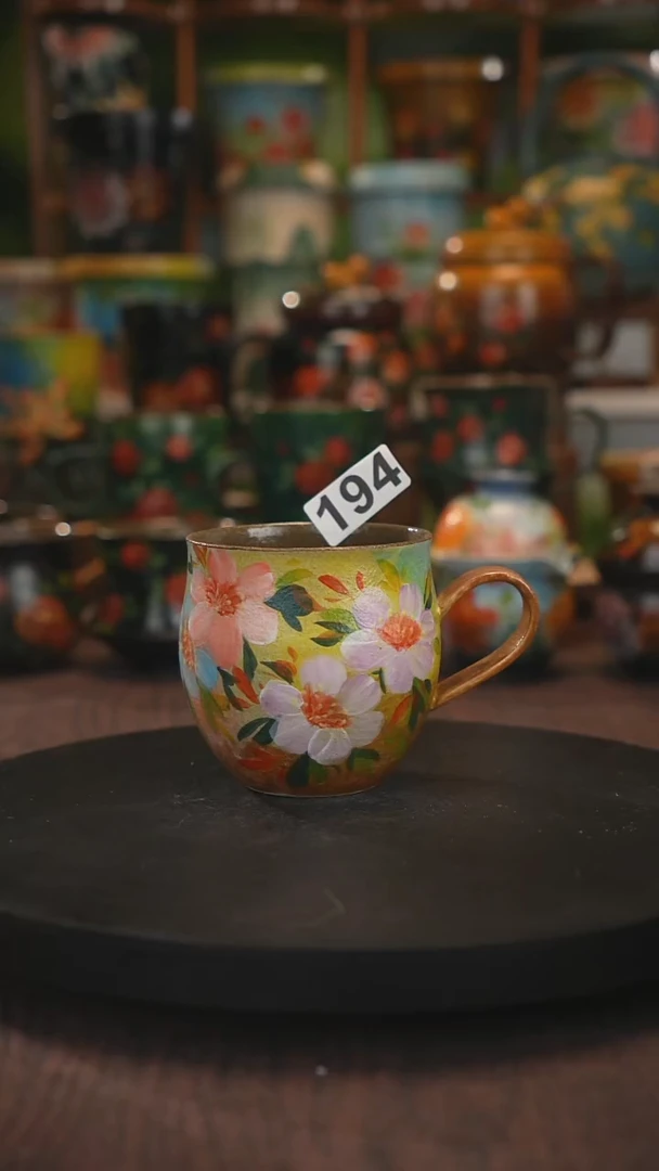 194 手绘釉下彩杯子