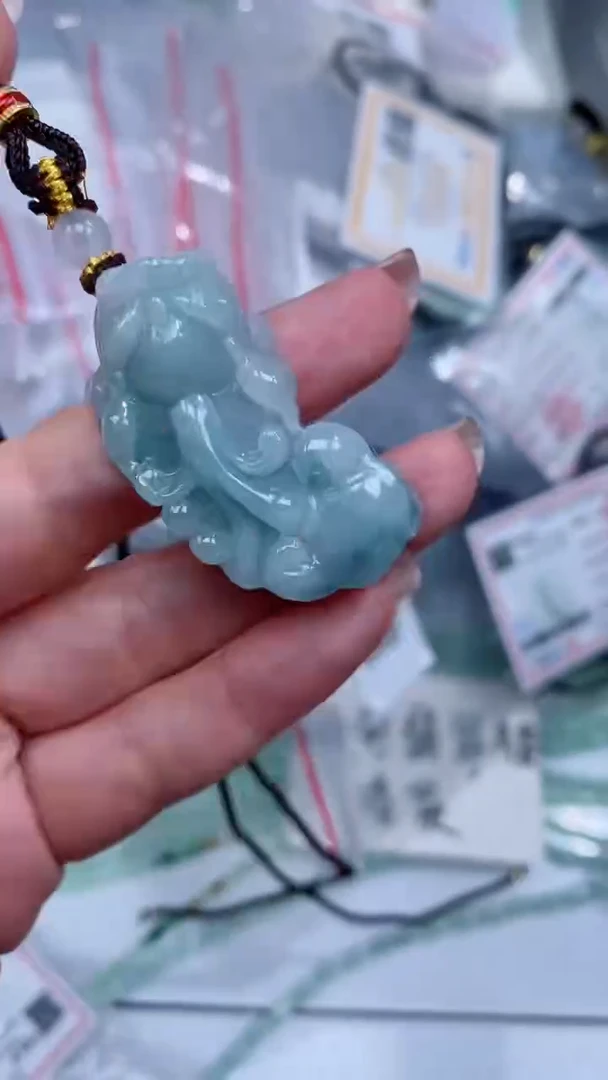 颈饰未镶嵌翡翠吊坠