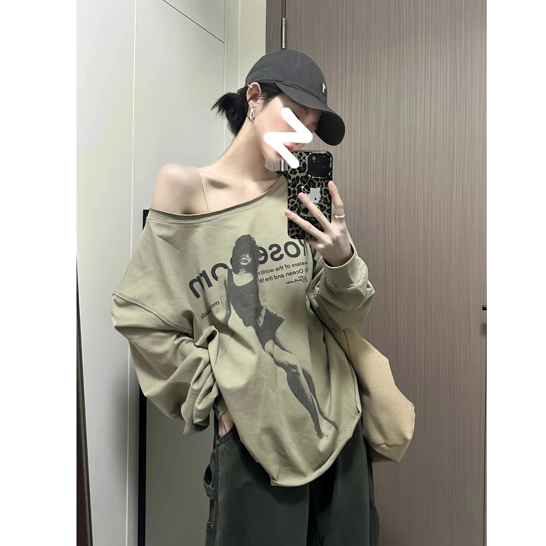 美式复古人像印花做旧长袖打底衫斜肩卷边卫衣宽松女上衣