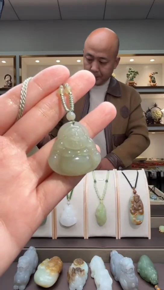 颈饰未镶嵌和田玉苏