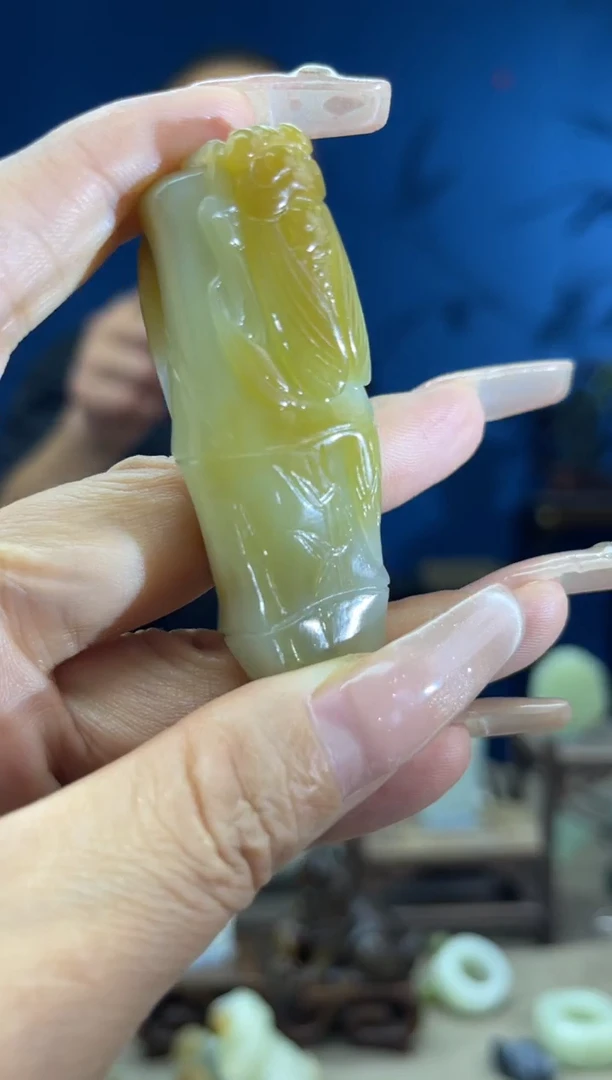 和田玉未镶嵌颈饰1