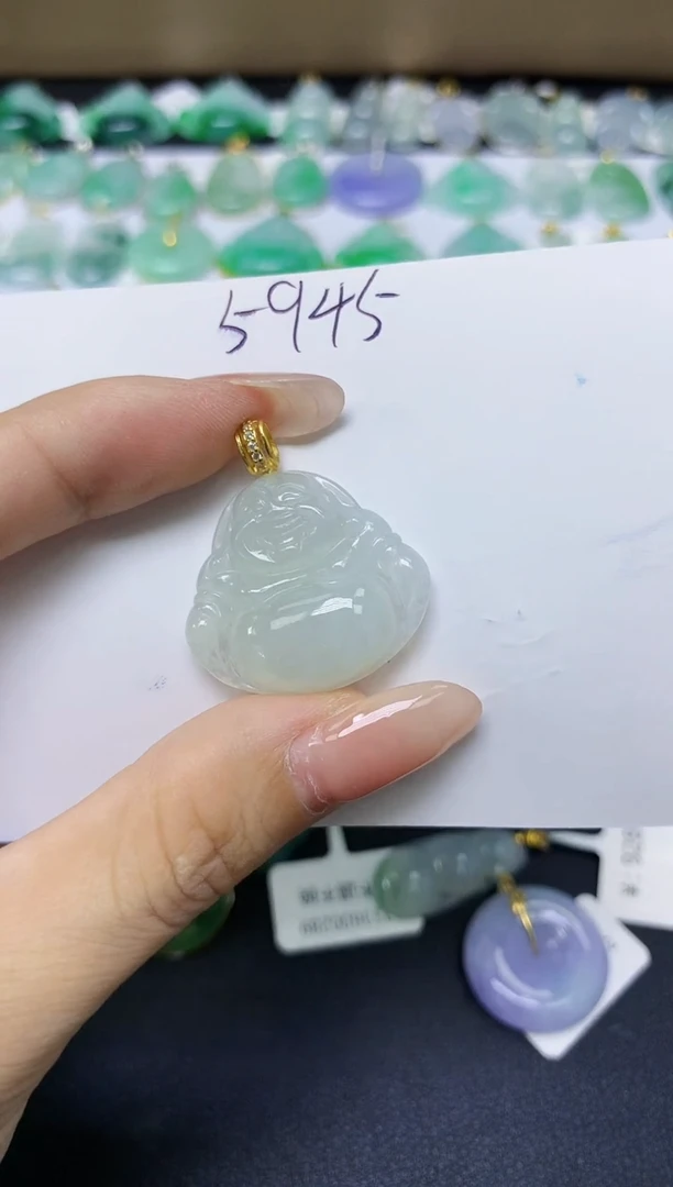 翡翠未镶嵌颈饰 天然缅甸翡翠A货