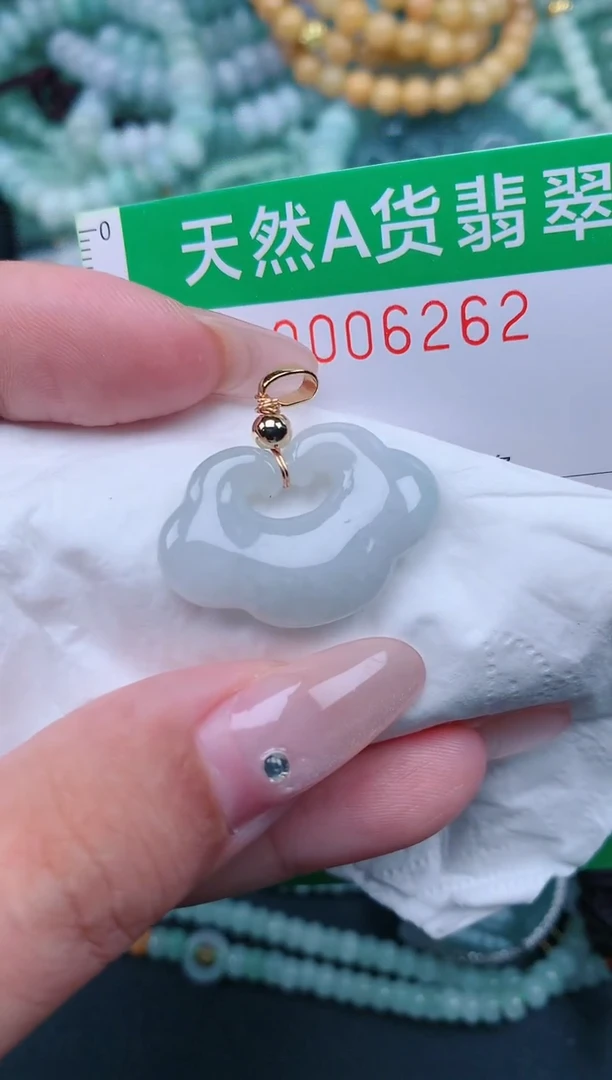 翡翠未镶嵌颈饰.0006262