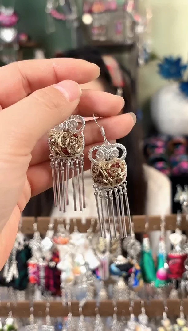 橙****?彩云南阁非遗老绣饰品601*