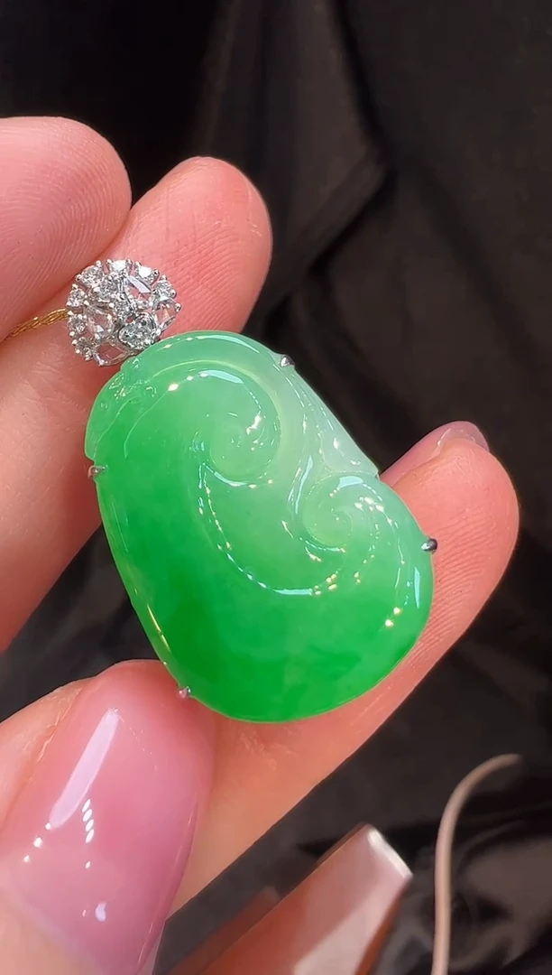 吊坠(不含链)18K金镶嵌翡翠L6吊坠