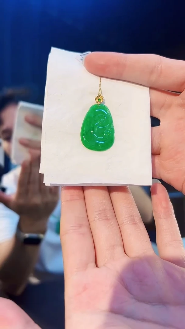 翡翠18K金镶嵌颈饰缅料A货/支持复检/一件