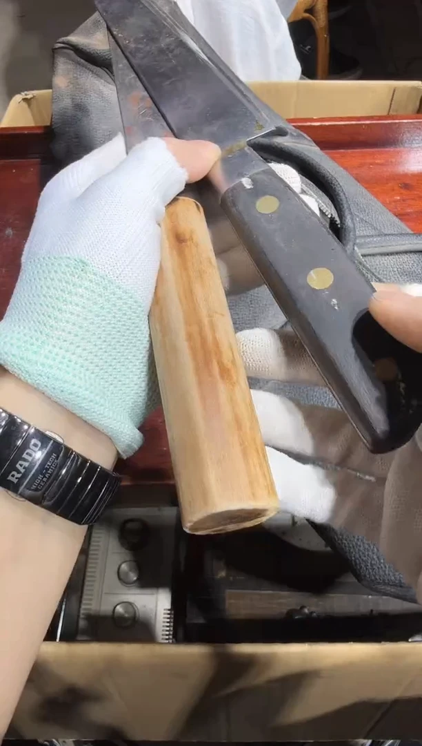 瓷片浪**浪 806   中古商品，瑕疵品，不保好坏。