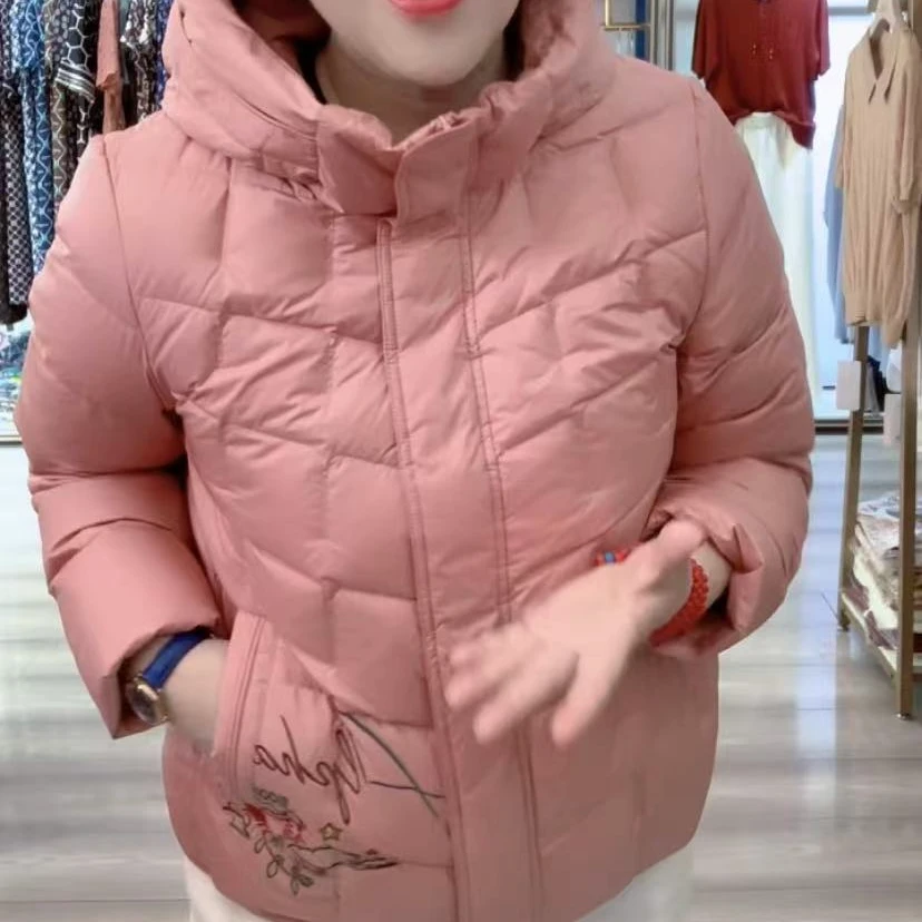 新款保暖发热时尚女款上衣气质百搭冬厚外套常规女士印花大码短款