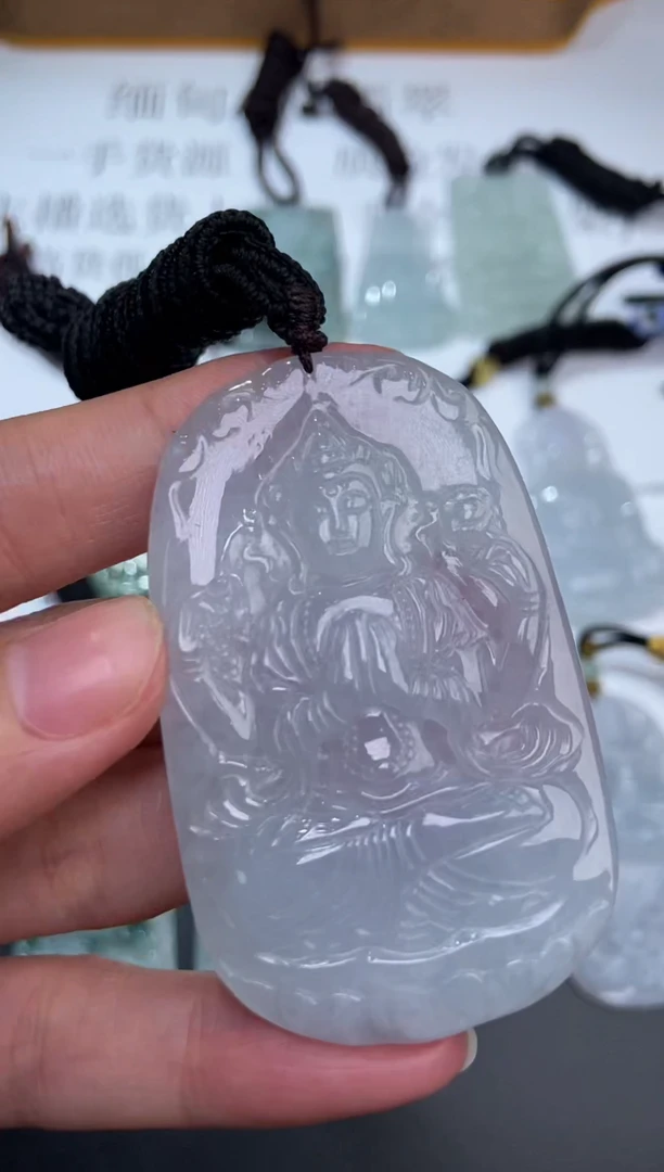 未镶嵌挂件翡翠373777     多人