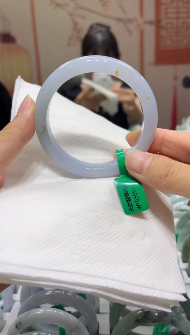 翡翠手镯未镶嵌00007093