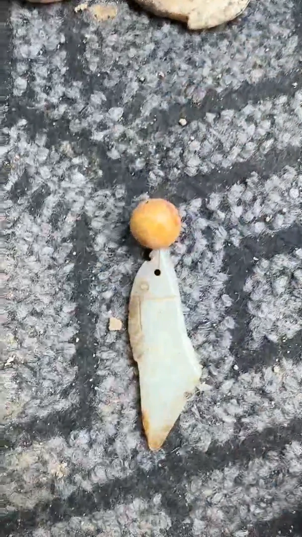 未镶嵌和田玉挂件1