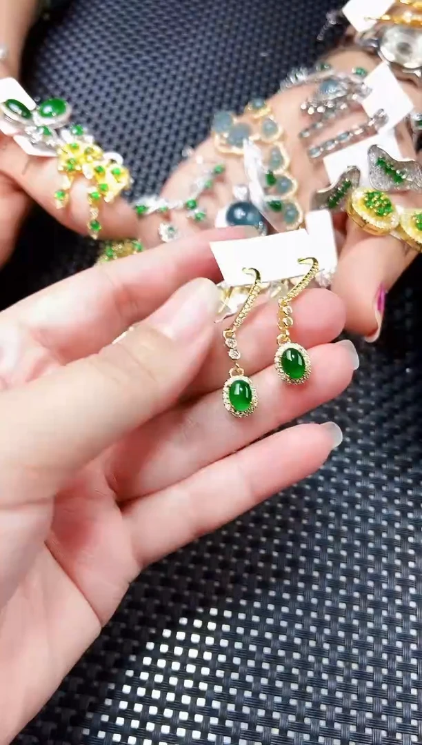 【闪购商品】翡翠耳饰未镶嵌111111111